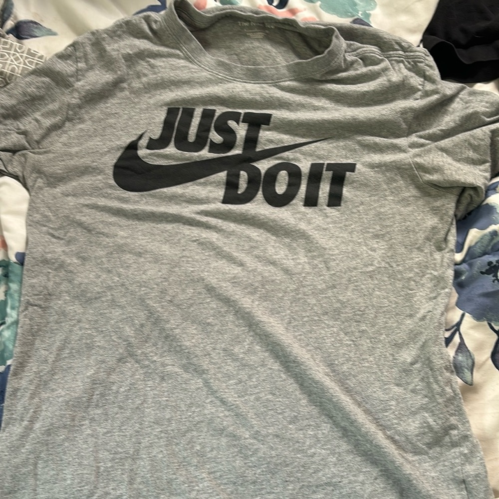 Men’s Nike T-Shirt